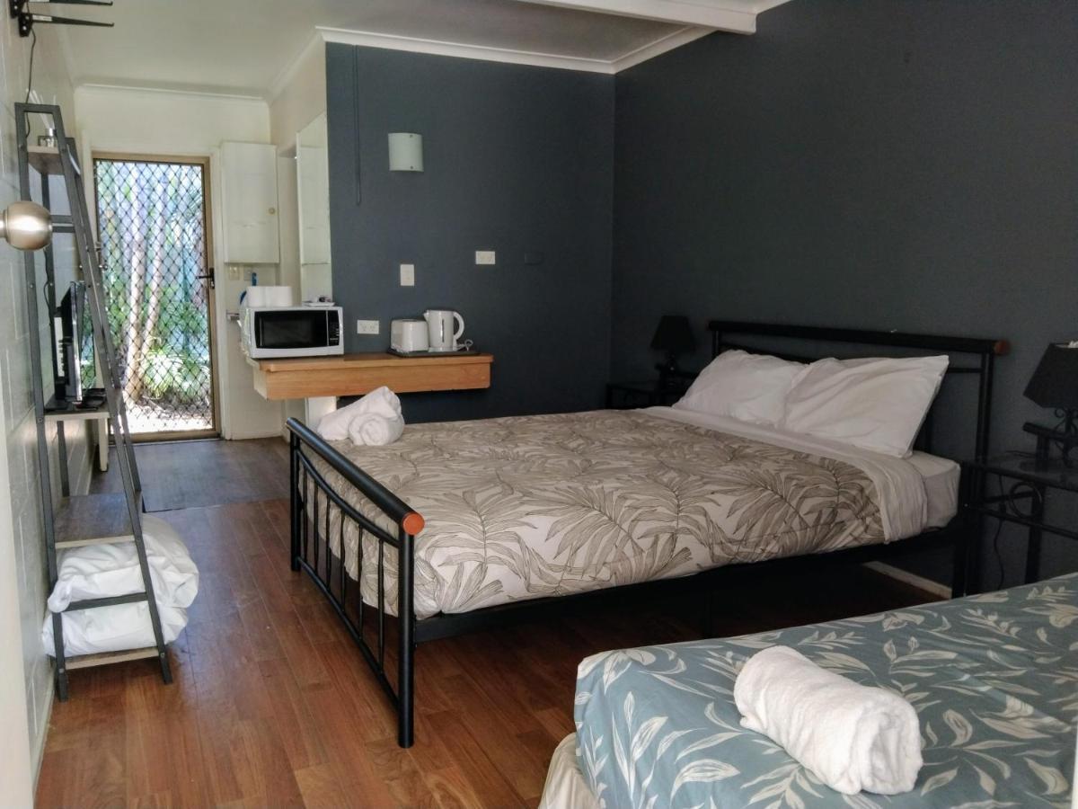 Bargara Beach Motor Inn Budget Accommodation Pet Friendly On Application Exterior photo