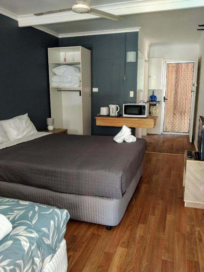 Bargara Beach Motor Inn Budget Accommodation Pet Friendly On Application Exterior photo