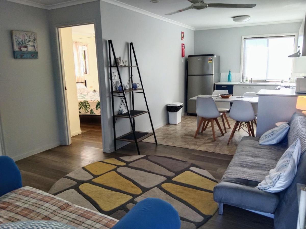 Bargara Beach Motor Inn Budget Accommodation Pet Friendly On Application Exterior photo